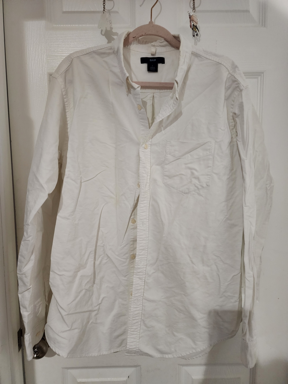 GAP Men's White Long-Sleeve Button-Down Shirt